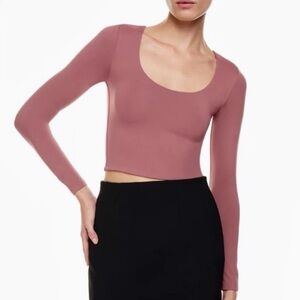 ✨ Babaton Contour scoopneck crop top XS